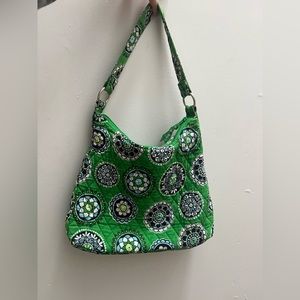 VERA BRADLEY PURSE BAG CUTE GREEN STRAP BAG PURSE SCRIPT LETTERS ON FRONT WOMENS